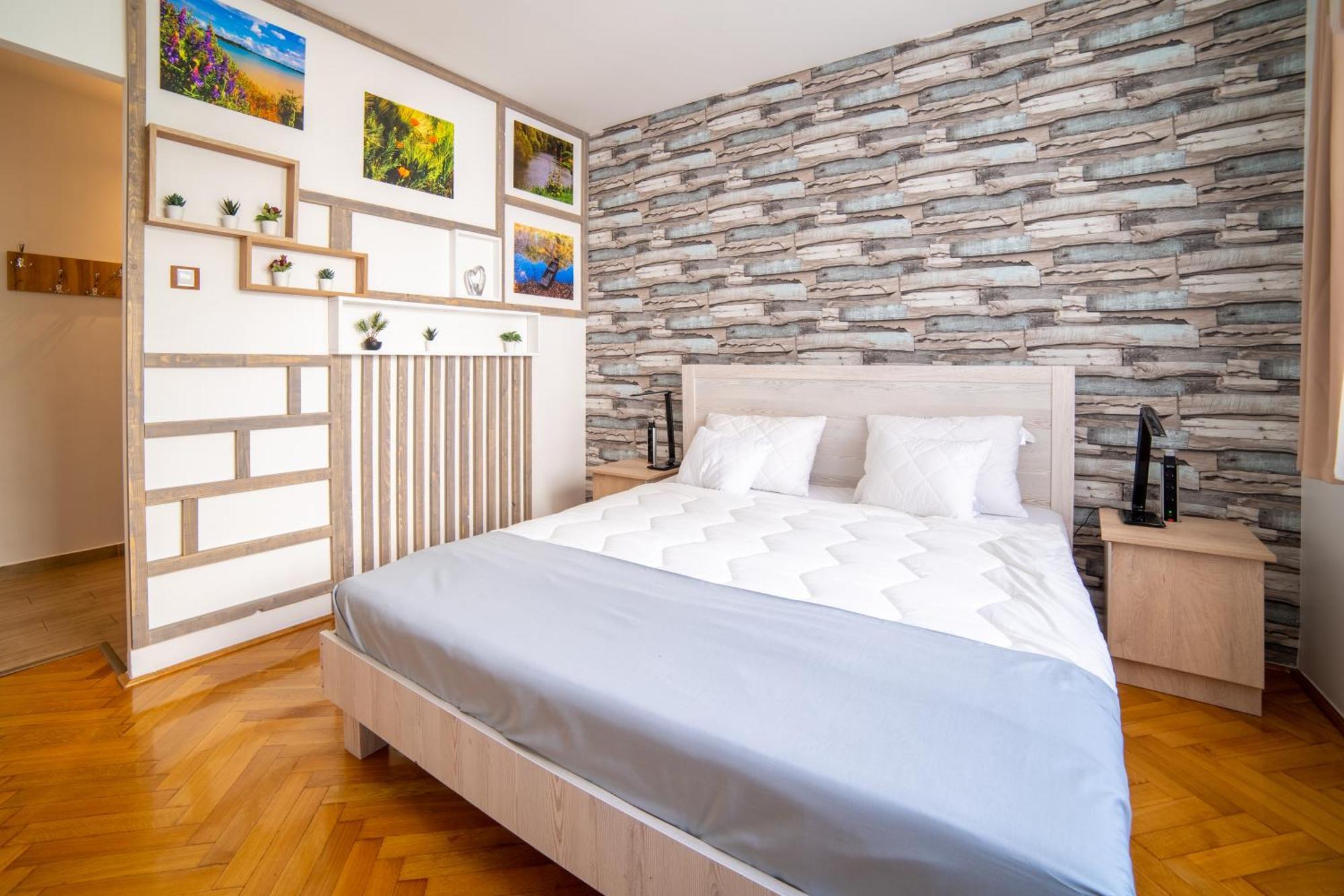 Comfort 14 -- Stylish City Apartment Netflix, Wi-Fi & Parking Мисколк Екстериор снимка