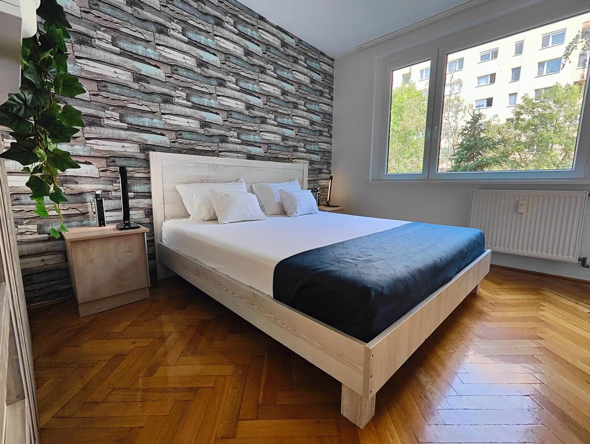 Comfort 14 -- Stylish City Apartment Netflix, Wi-Fi & Parking Мисколк Екстериор снимка